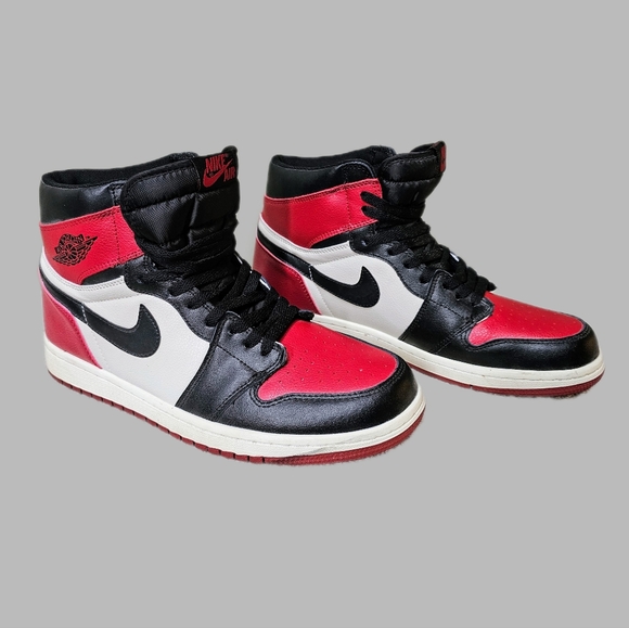 Air Jordan 1 Retro High OG 'Bred Toe' - Picture 1 of 5